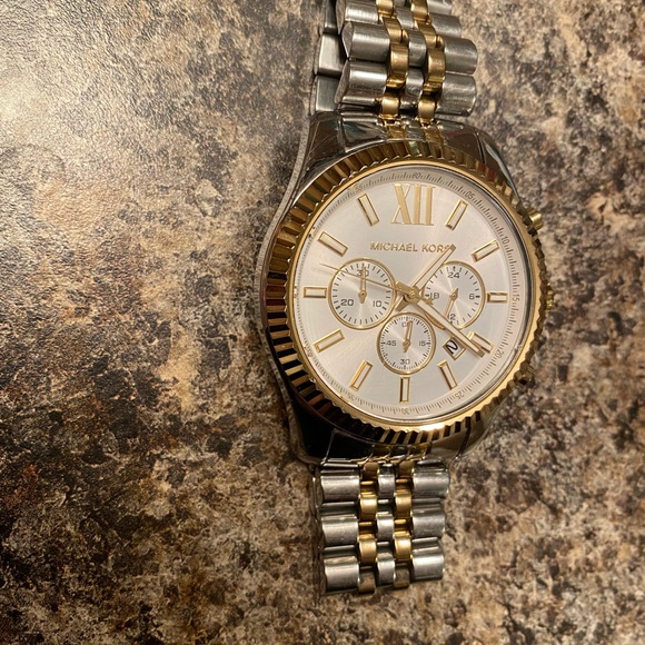 MK Watch - Picture 2 of 4